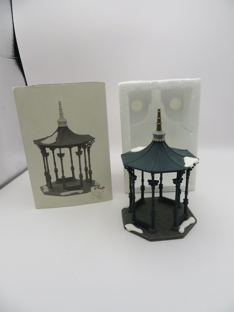 DEPT 56 Heritage Village Collection TOWN SQUARE GAZEBO #5513-1 Model