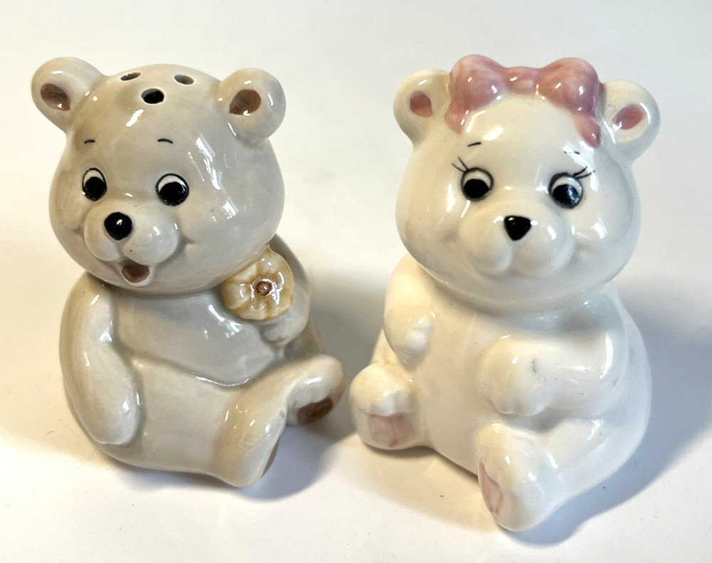 Vintage Ceramic Bears Yellow Flower Pink Bow Boy Girl Salt Pepper Shakers Korea