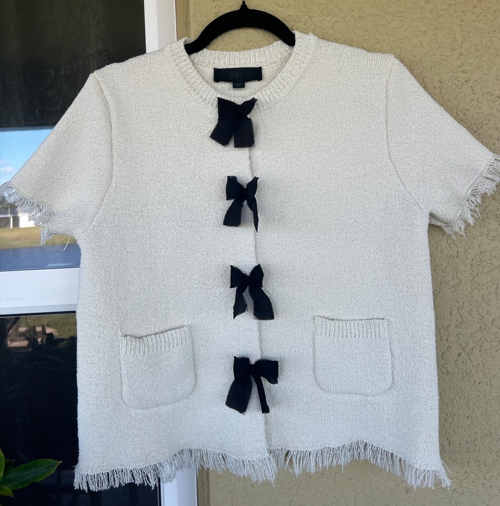 Zara Bows Knit Cardigan Top Size Medium Short Sleeve Cream and Black Button Up