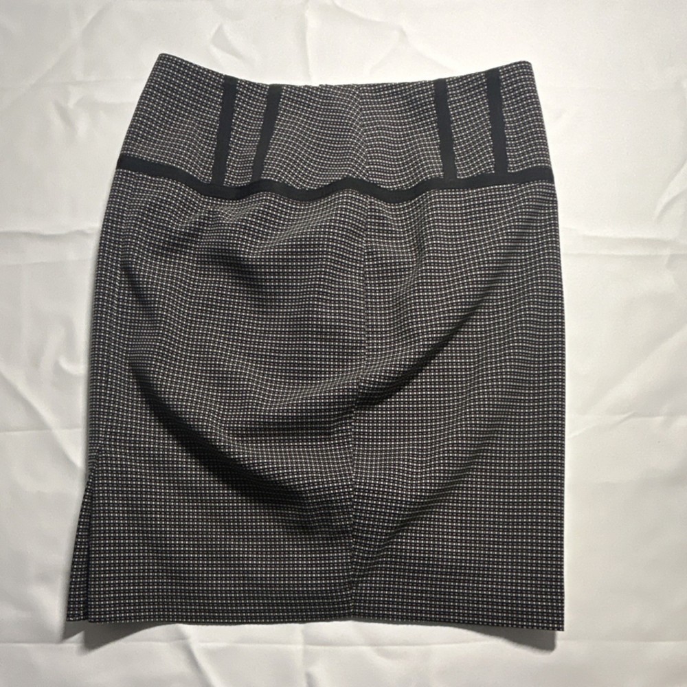 The Limited Collection Women's Black White Dot Pencil Skirt Knee Length Size 8