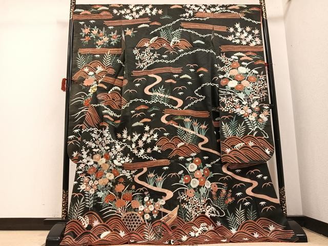 Heiwaya Kimono Luxury Long-Sleeved Silk Embroidered Pine Bamboo Japan Traditiona