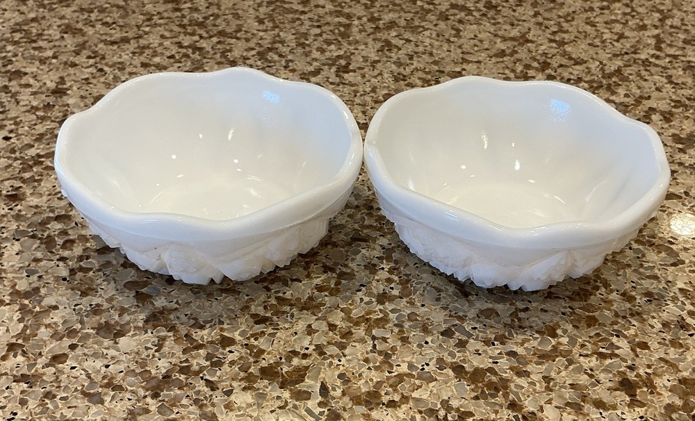 Set of 2 McKee Toltec 4.5 Inch Milk Glass Bowls with Scalloped Rim