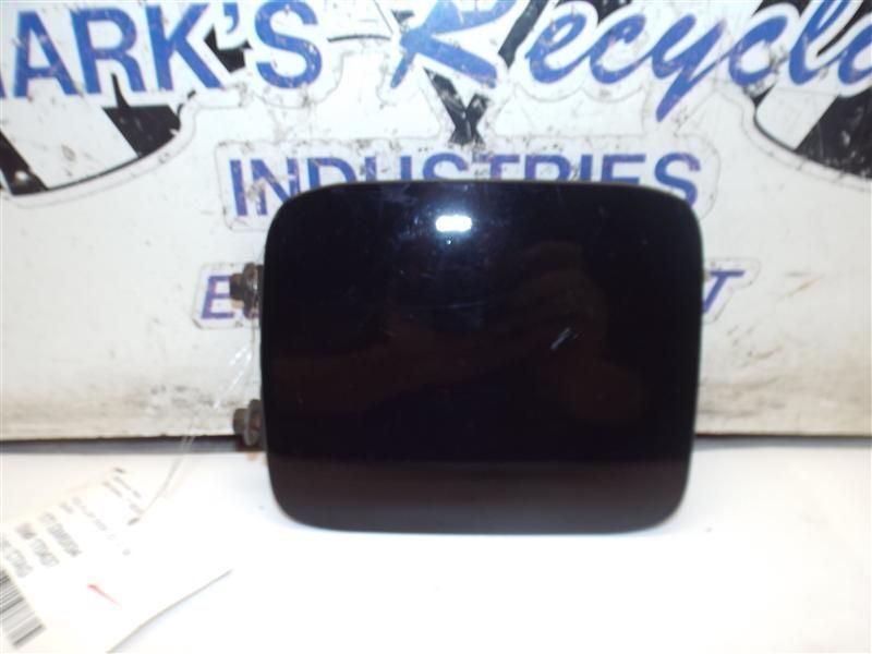 SEVILLE   1994 Fuel Filler Door 184576