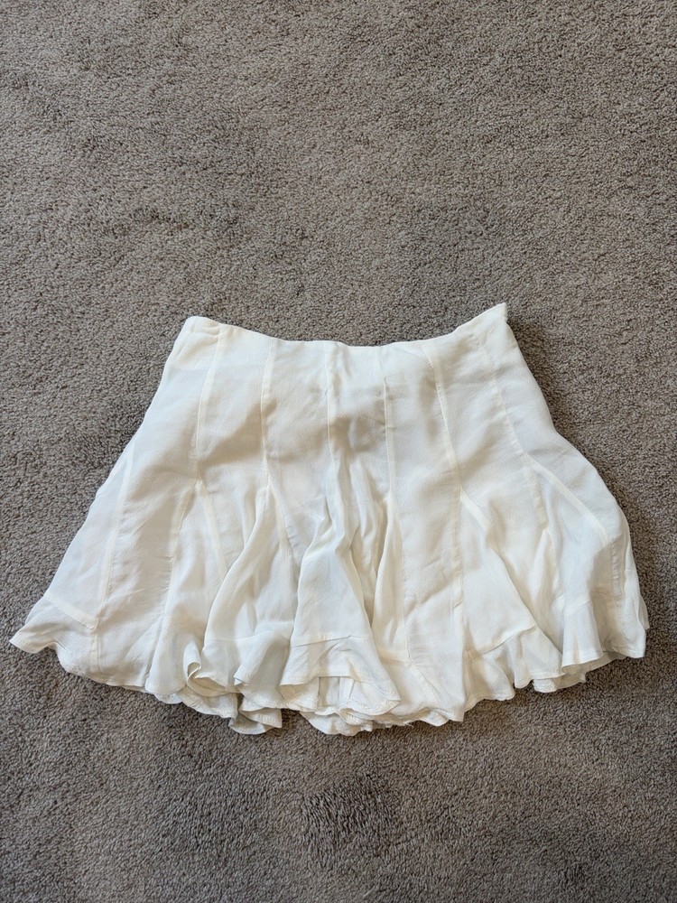 FOREVER 21 Ruffle Flare Short Skirt White Viscose Lined Lightweight Size S