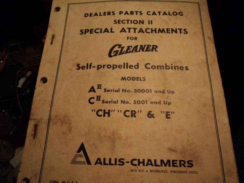 ALLIS CHALMERS GLEANER  DEALER PARTS CATALOG SELF-PROPELLED COMBINE