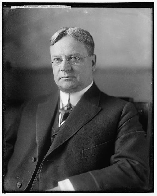 Photo:Hiram W. Johnson Portrait Senator