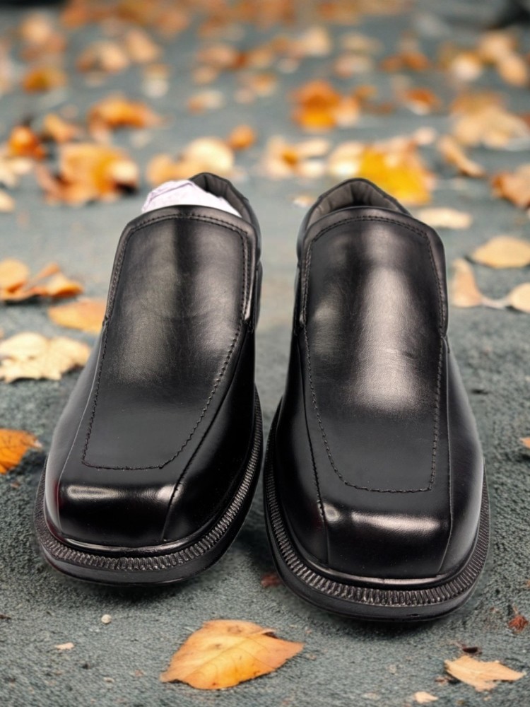 Deer Stags Greenpoint Black Vega ~ Slip On  Men's Shoes Size 10 M ~ New In Box