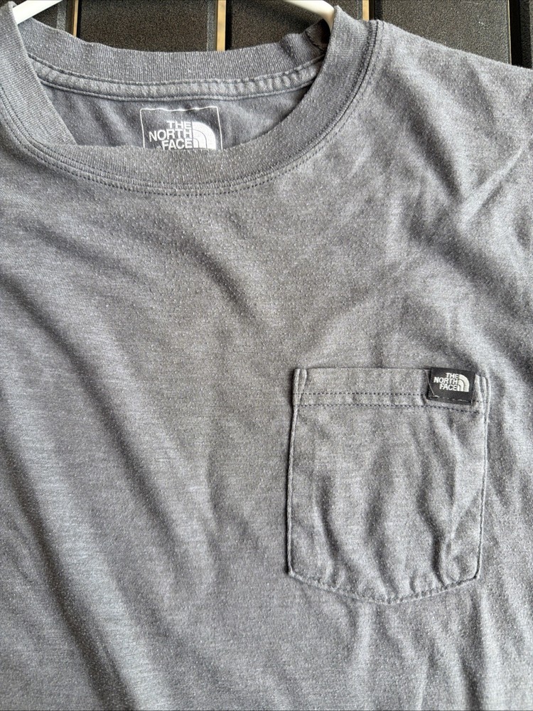 The North Face Shirt Mens Large Gray Short Sleeve Pocket Tee Lightweight Casual
