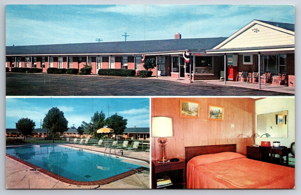 Roadside~Greenwood Indiana~Wilsonian Motel Pool & Room Multi-View~Vtg Postcard