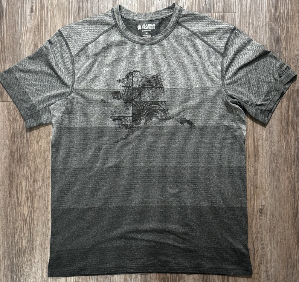Alaskan Hardgear • Men's Medium • Short Sleeve • Standard Fit T-Shirt • Duluth