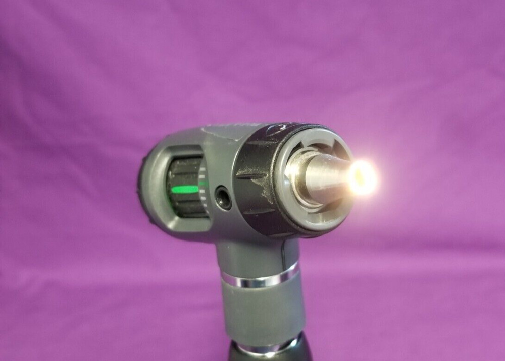 Welch Allyn 23810 MacroView 3.5V Fiber-Optic Otoscope - Working with Defect-L34