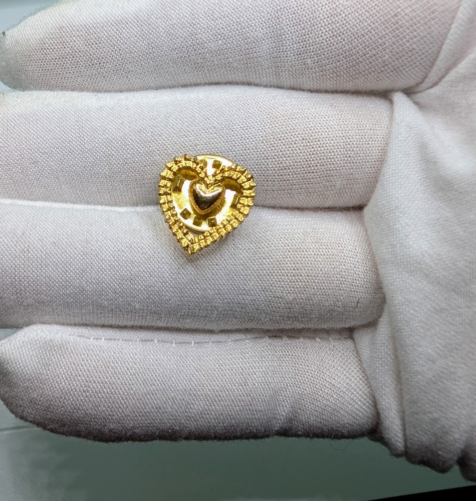 Vintage Ornate Gold Tone Textured Double Heart Love Valentine's Day Lapel Pin