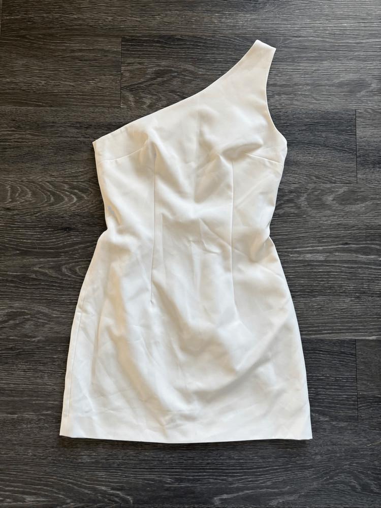 NWOT Miscreants London x Revolve Ivory One Shoulder Cupid Mini Dress Size US 4
