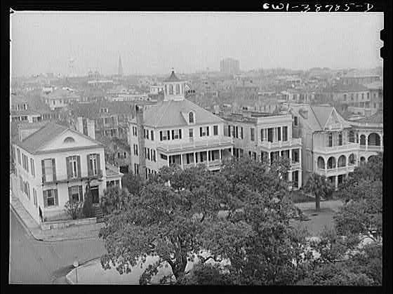 Photo:Savannah Georgia 1900s Victorian Houses Cityscape District
