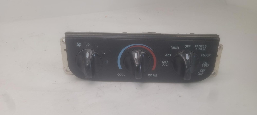 Used A/C Selector Switch fits: 1998 Ford Expedition front dash main control Grad