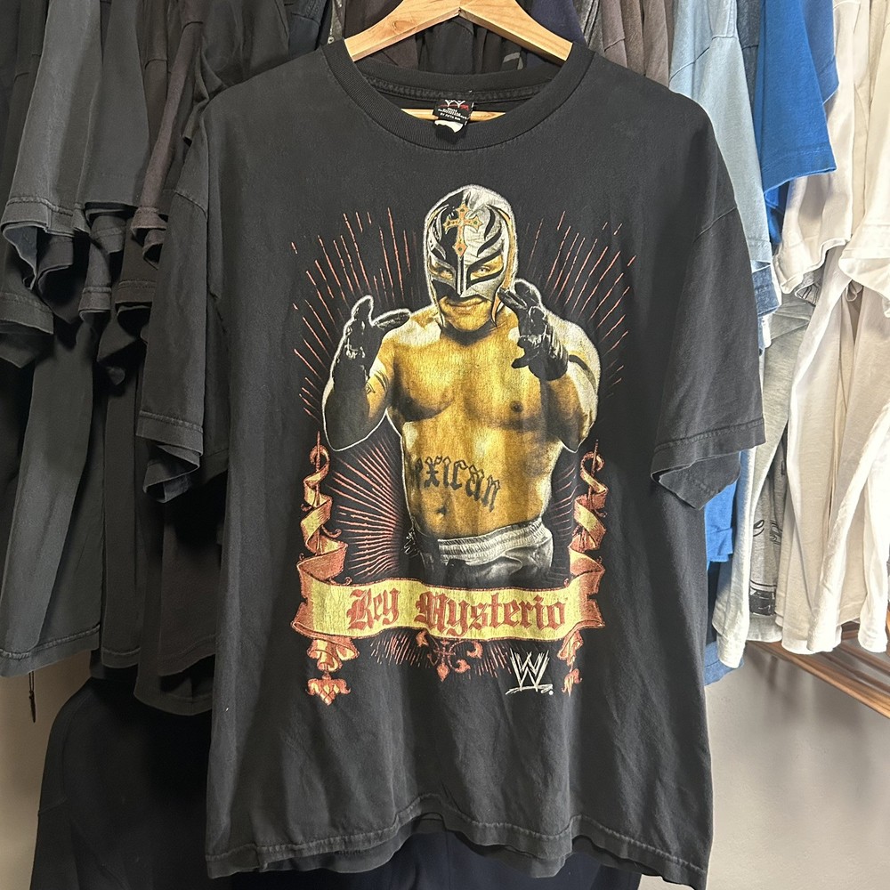 Vintage 2007 Rey Mysterio WWE Fifth Sun Graphic T-Shirt slightly faded Large