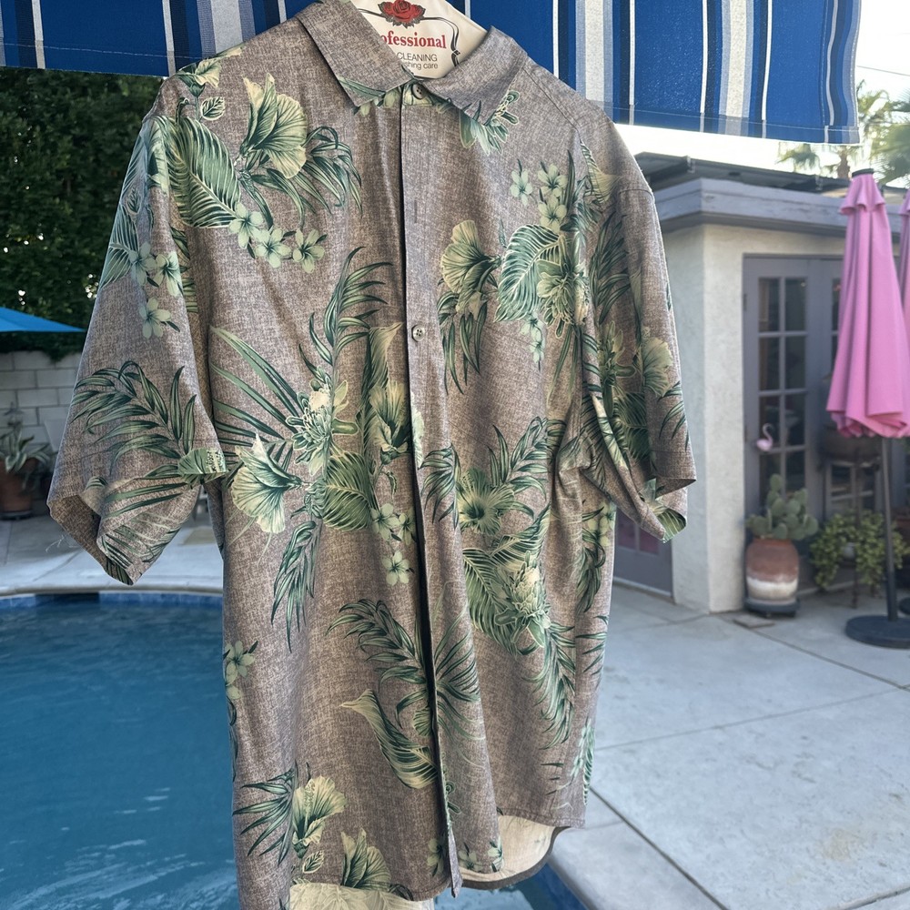 Tommy Bahama Men's Short Sleeve Hawaiian Floral Shirt 100% Silk, Green, Size L