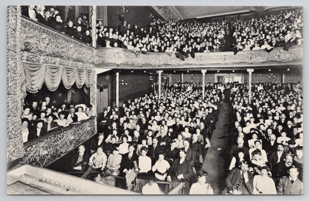 Brooklyn Vaudeville Audience Payton's Fulton Street Theatre Postcard 1985