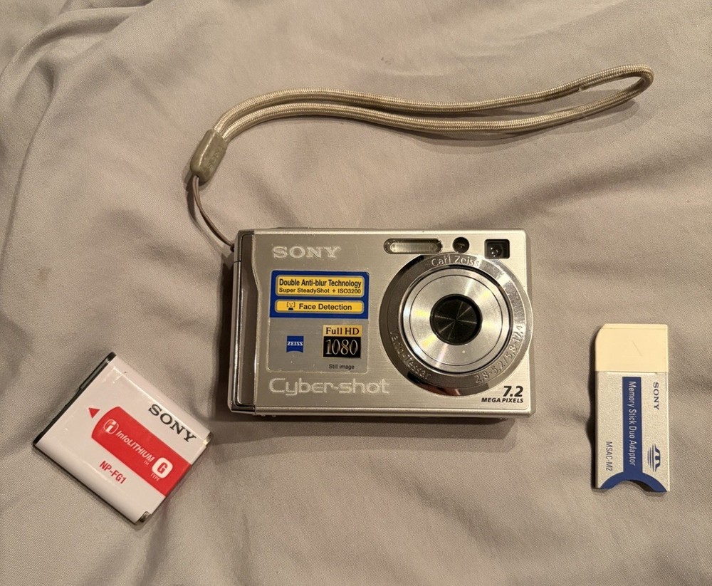 Sony Cyber-shot DSC-S700 7.2MP Digital Camera - Silver - Untested
