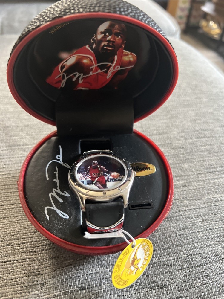 1997 Wilson Avon Michael Jordan Watch #23 New In Case Vintage.