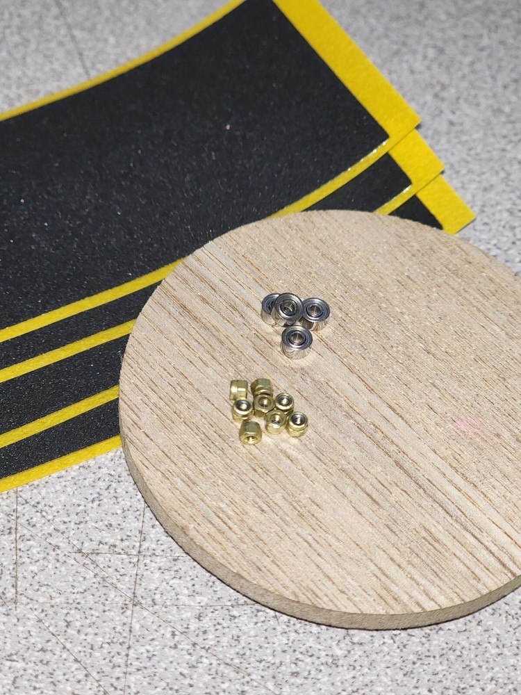 Fingerboard Self LOCK nuts 8 Pack Gold, + 4 Foam .5mm Grip Tape + 4 Bearings