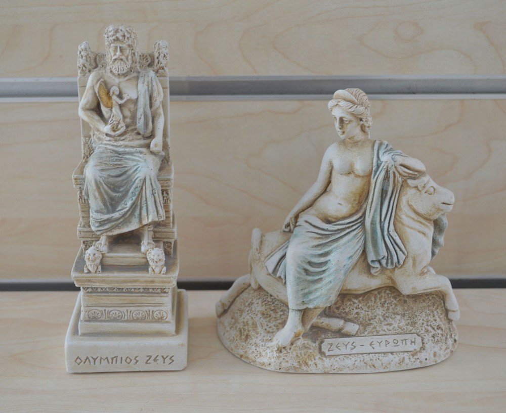 Zeus and Europe sculpture set artifacts