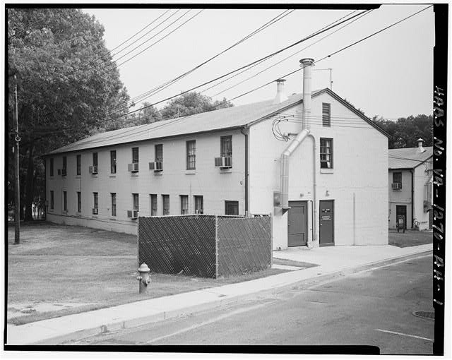 1. BUILDING 509. VIEW SOUTHEAST. - Arlington Hall Station, Building No. 509,