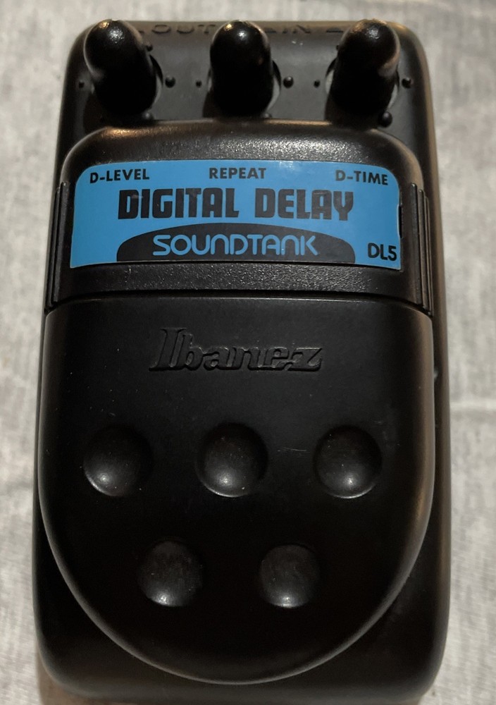 Ibenez sound tank digital delay pedal