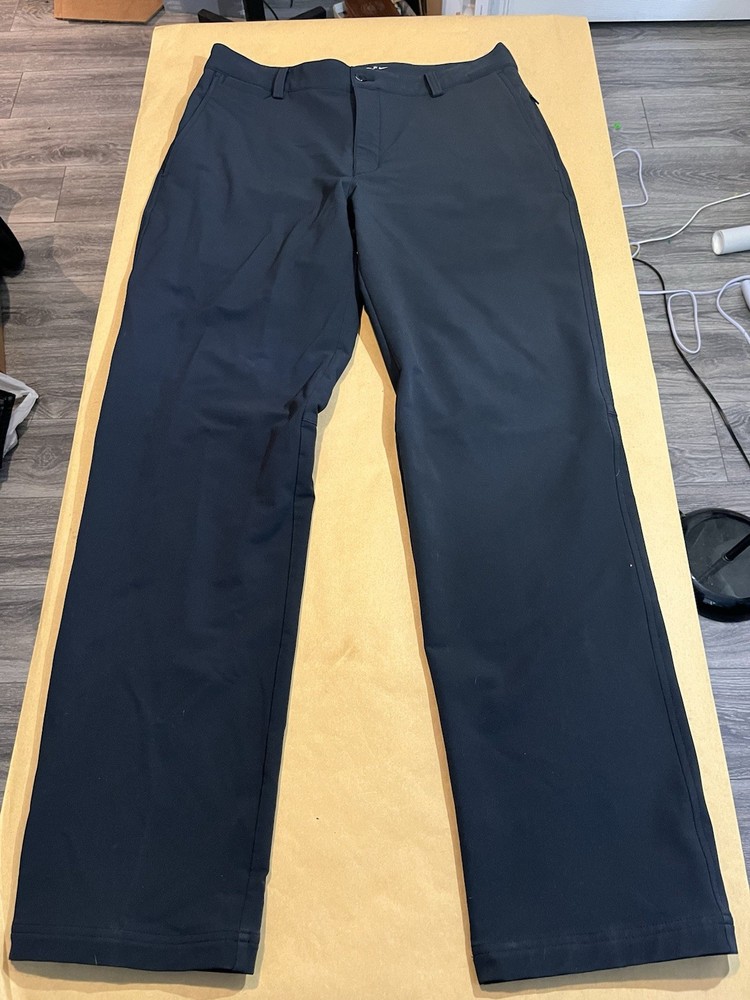 Nike Golf Pants Black Mens Size 32x32 Dri-Fit Tour Performance Polyester Tiger