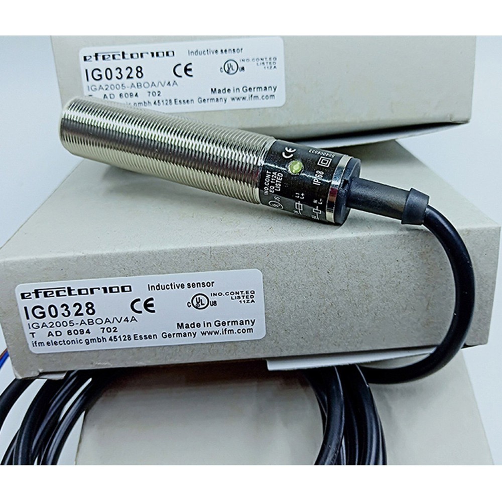 IFM IG0328 1PC New Proximity Switch Sensor #F22