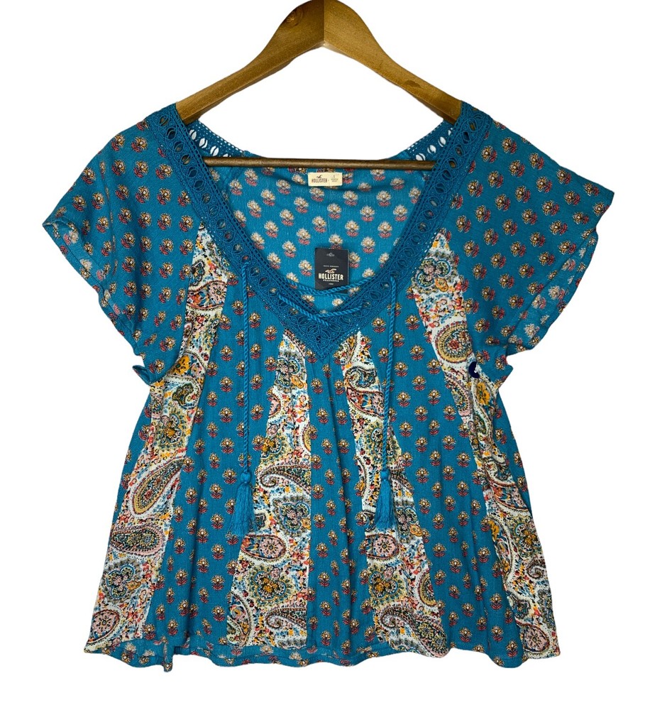 Hollister Girls Floral Blue Baby Doll Short Sleeve Top Lace Neckline Size Small