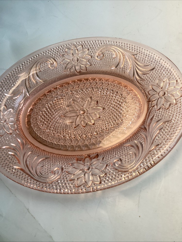 Indiana Tiara pink Sandwich Glass Oval Snack Plate