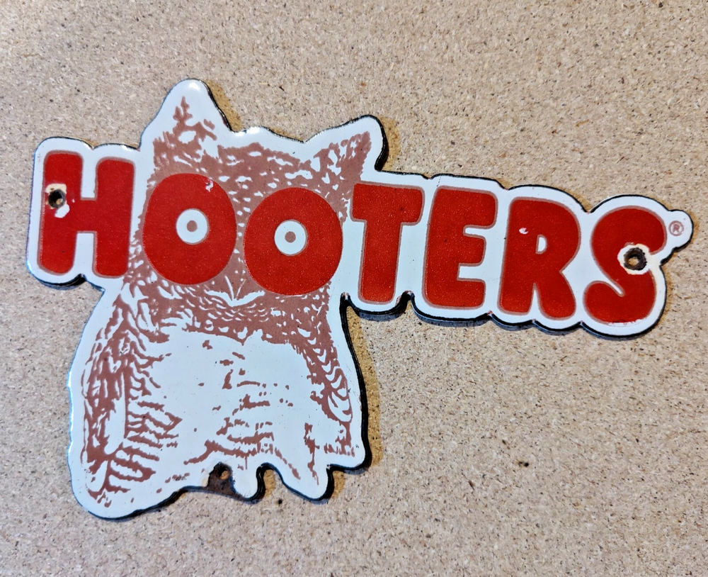 Vintage Hooters Porcelain Cat Metal Sign 9x6 Inches Restaurant Decor