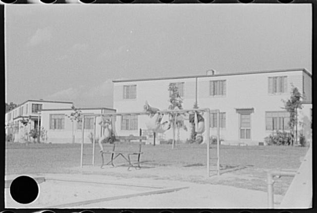 Photo:Greenbelt Maryland MD 1930s FSA Housing Project Apartment Buildings