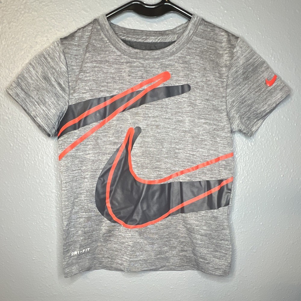 Nike Dri-FIT Boys Gray Short Sleeve Crew Neck Graphic Logo T-Shirt Size 6
