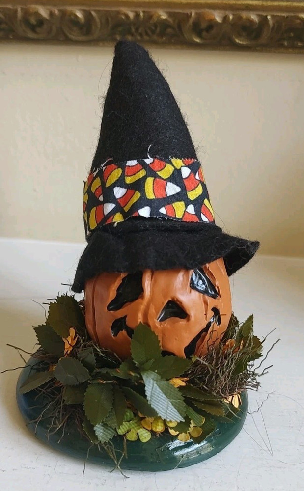 Byers Choice The Carolers Halloween  Pumpkin Head Witch hat candy Corn