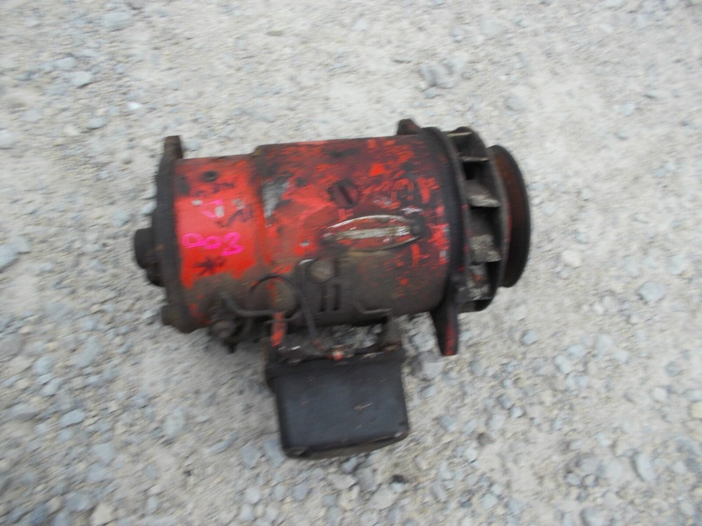 Case 800 801 Diesel D Tractor Original WORKING 12V generator w/ drive pulley