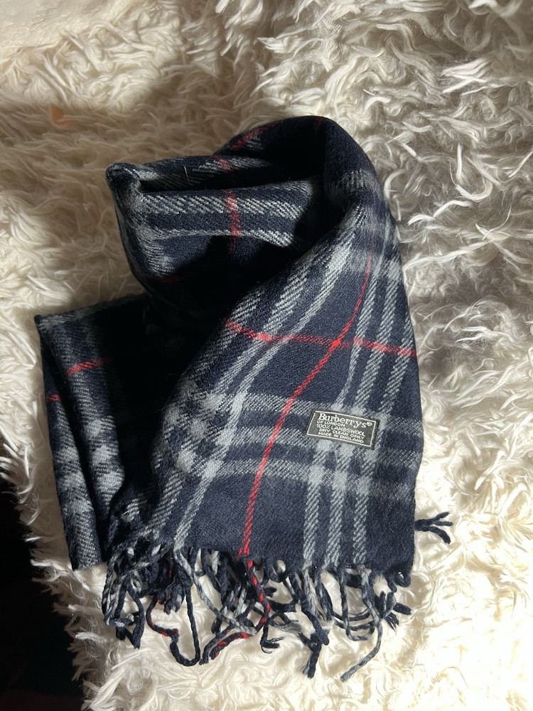 Burberry’s Scarf Navy Size 72x12