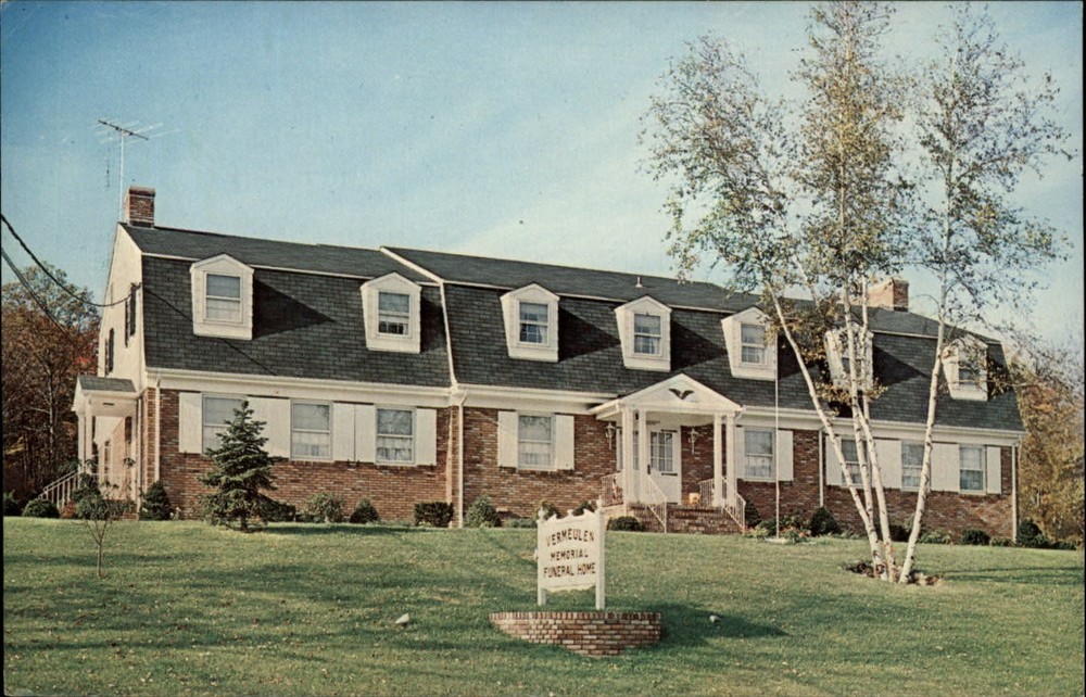 Paterson New Jersey Vermuelen Funeral Homes building unused vintage postcard