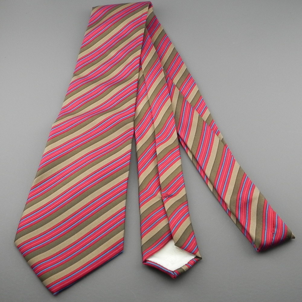 Nina Ricci Paris Tie  Men's Neck tie  Silk / Soie Made in France