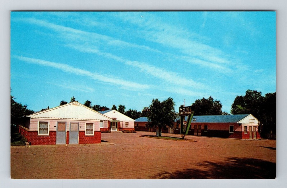 Chamberlain SD-South Dakota, The Lakeshore Motel, Vintage Postcard