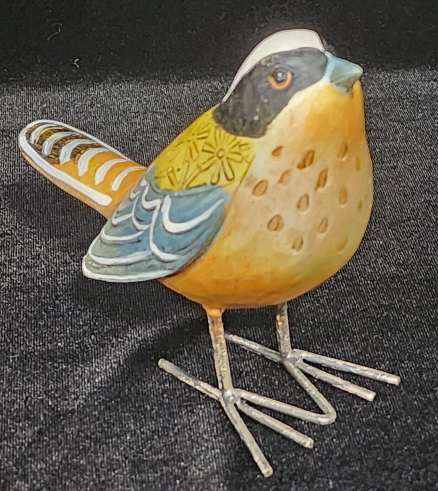 Resin Figure Sparrow Bird with Wire Legs Folk Art Style Decorative Sculpture