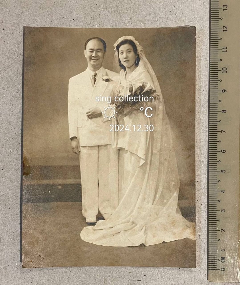 OPS original Chinese Wedding Bride & Groom studio photo , Asia oriental