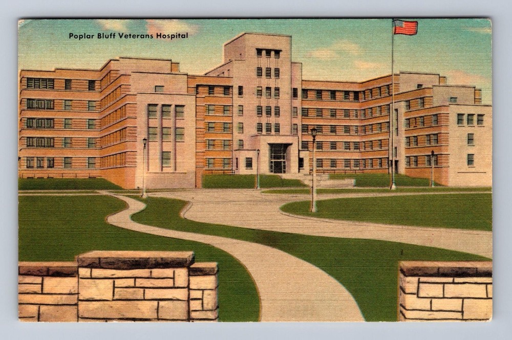 Poplar Bluff MO-Missouri Veterans Hospital Vintage Postcard