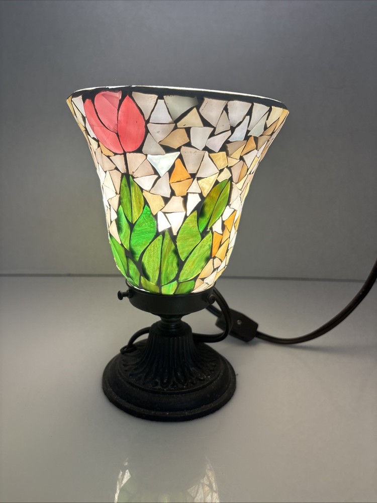 Vintage “Tiffany Style” Stained Glass Mosaic Tulip Lamp (Read)