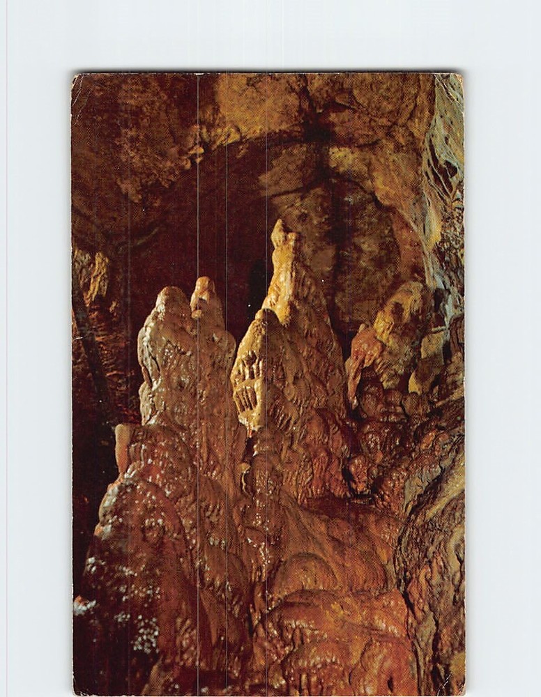 Postcard South Cave Statuary Cave Of The Mounds Blue Mounds Wisconsin USA