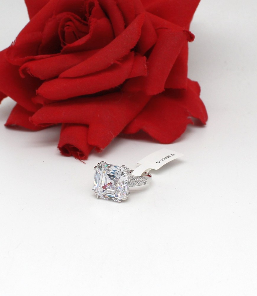 Sterling Silver NIB JTV Sparkling CZ Cocktail  Ring Size 9 8.5g  CAT RESCUE
