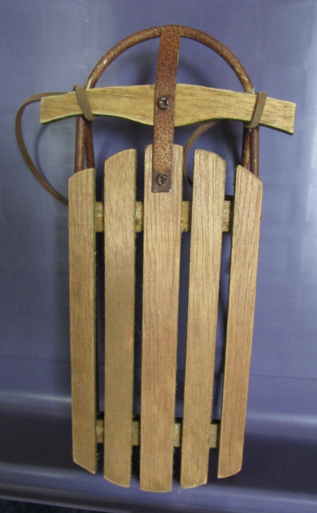 Byers Choice Carolers Wooden Wide Toboggan Sled w rope handle Accessory only EUC