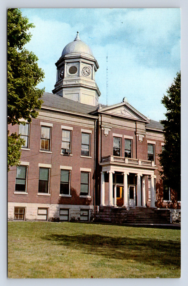 Vintage Postcard County Courthouse Wickliffe Kentucky