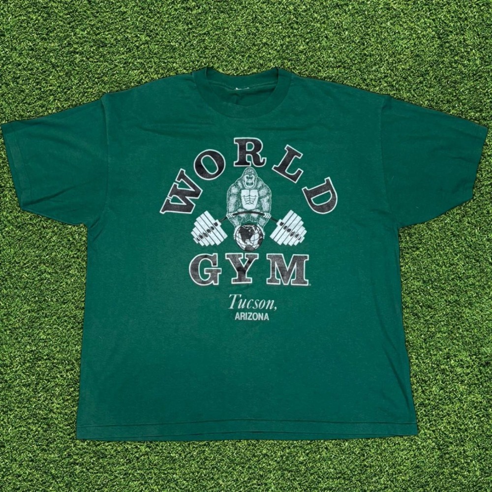 Vintage 90's world gym green t shirt